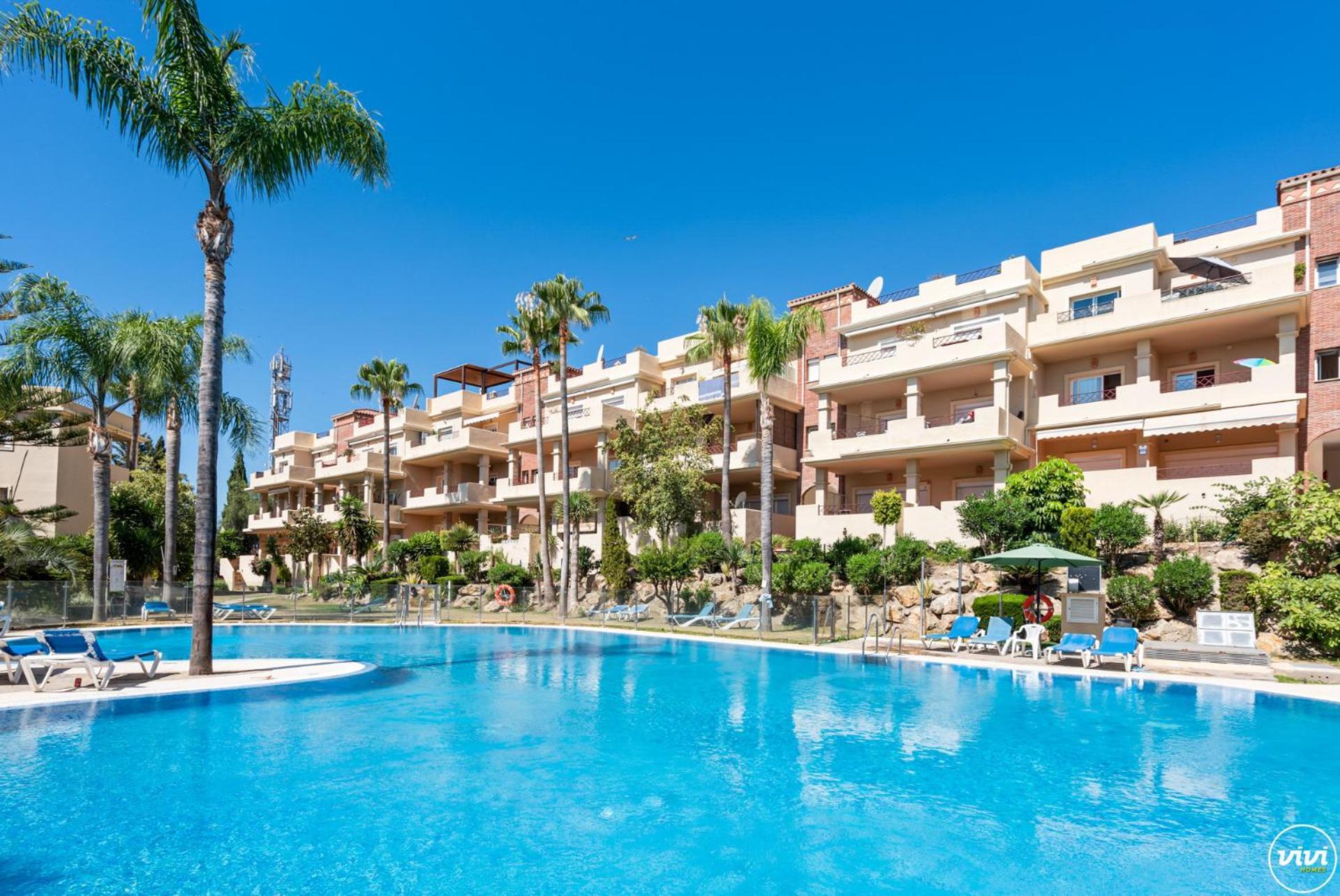 Vivi Homes - Toscana Luxury, Views, Pool & Terrace *